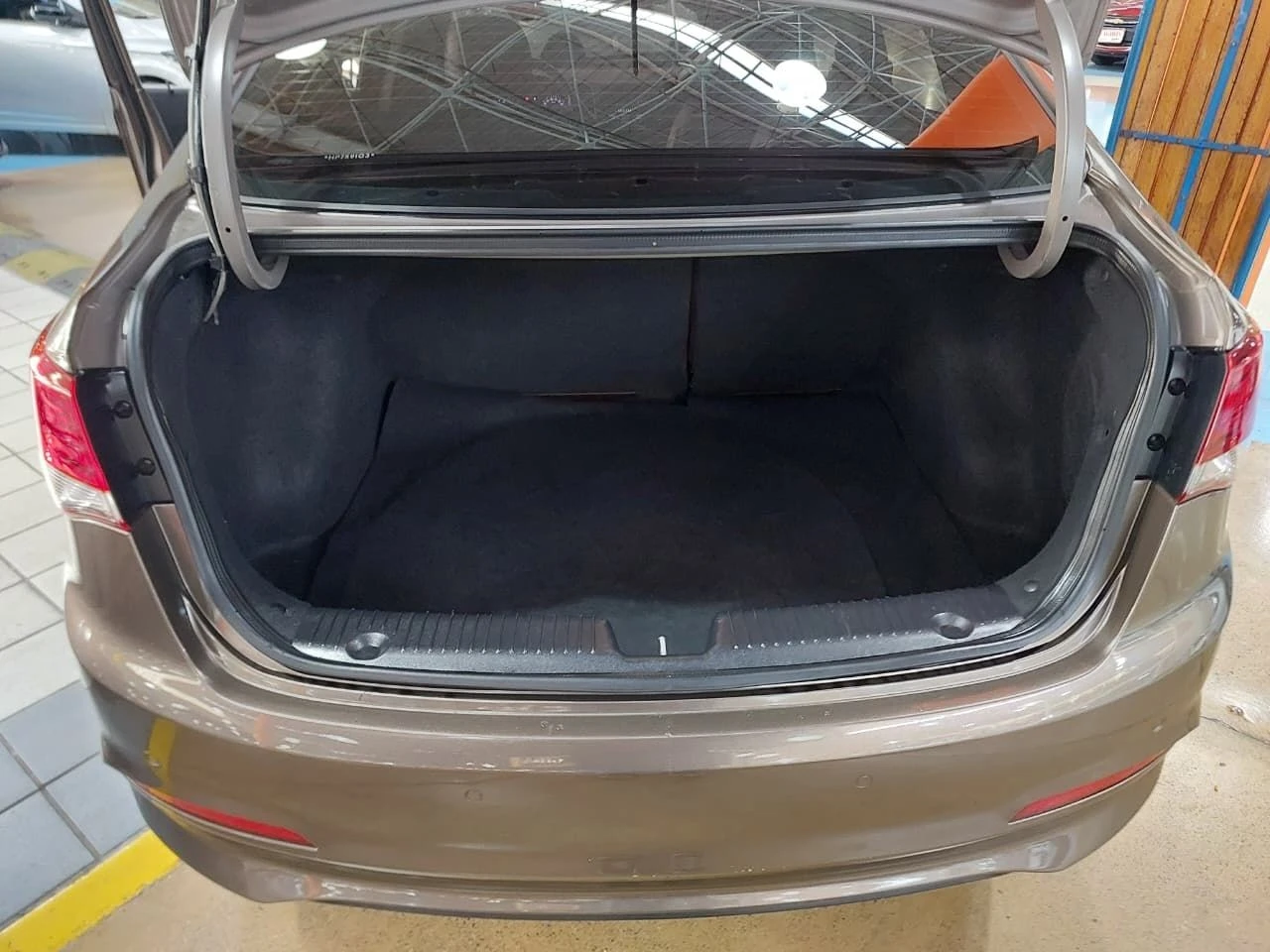 HYUNDAI HB20S