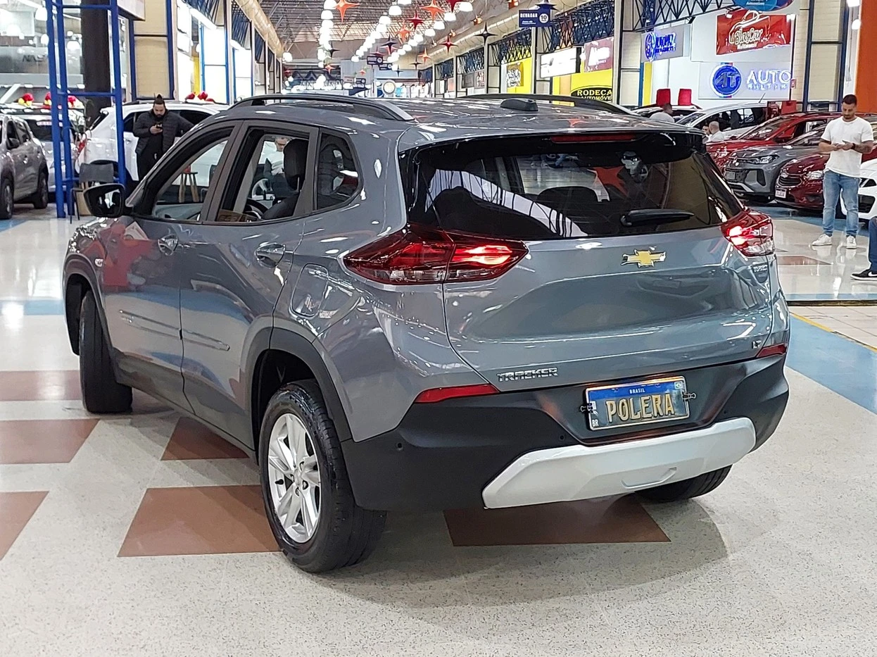 CHEVROLET TRACKER