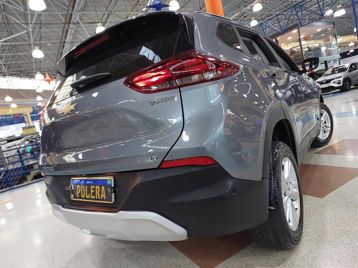 CHEVROLET TRACKER