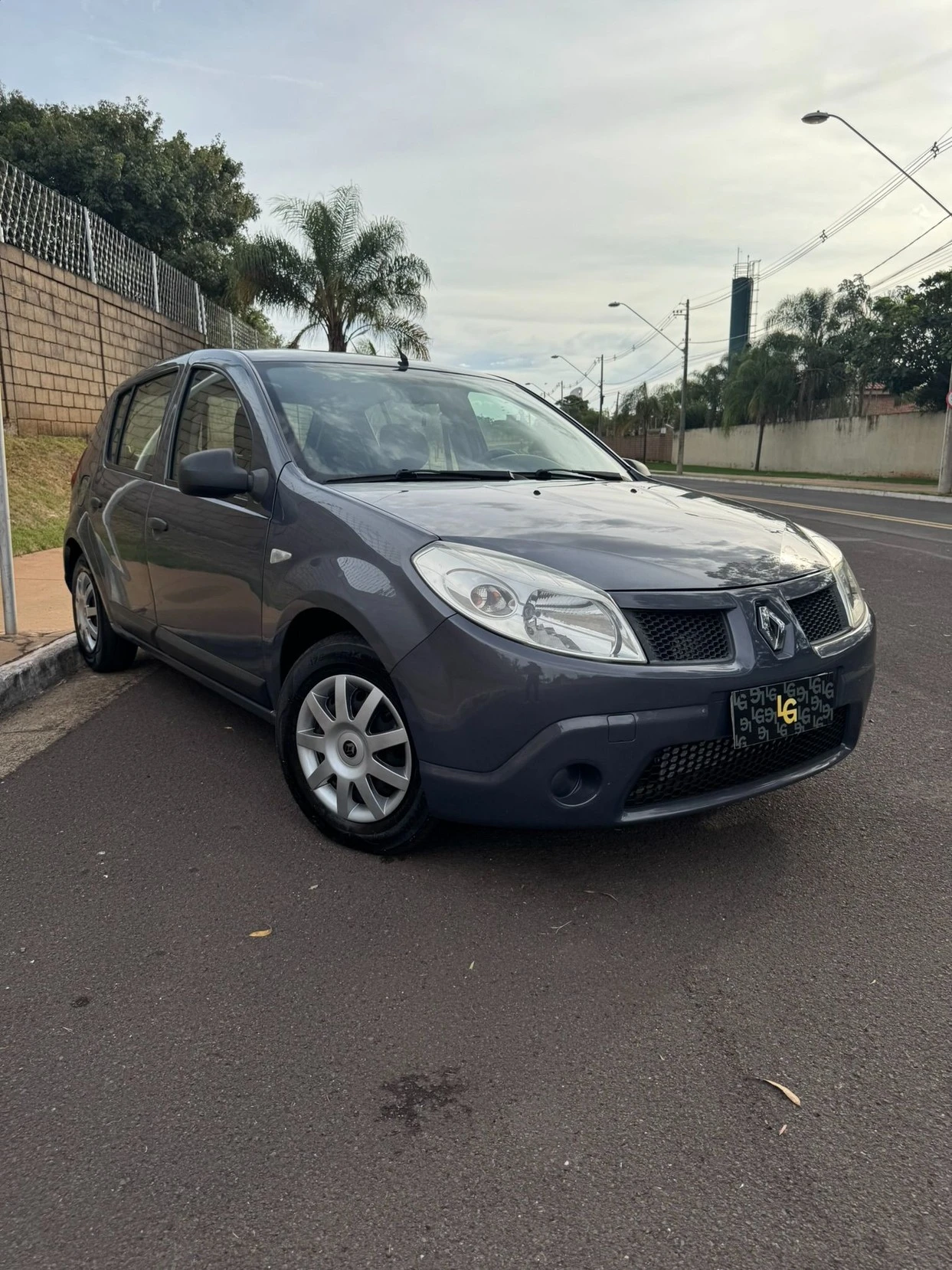 RENAULT SANDERO