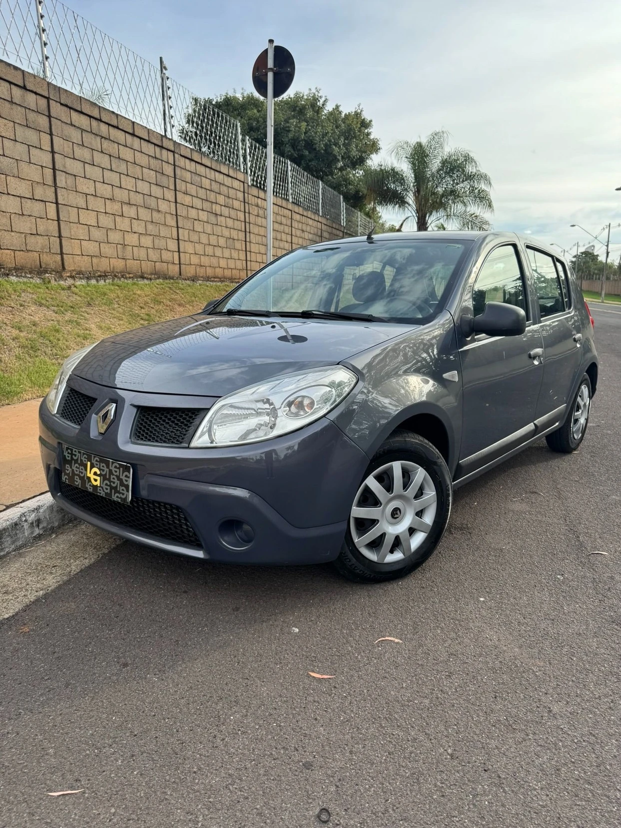 RENAULT SANDERO