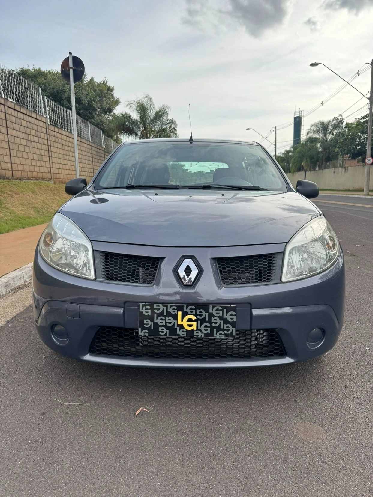 RENAULT SANDERO
