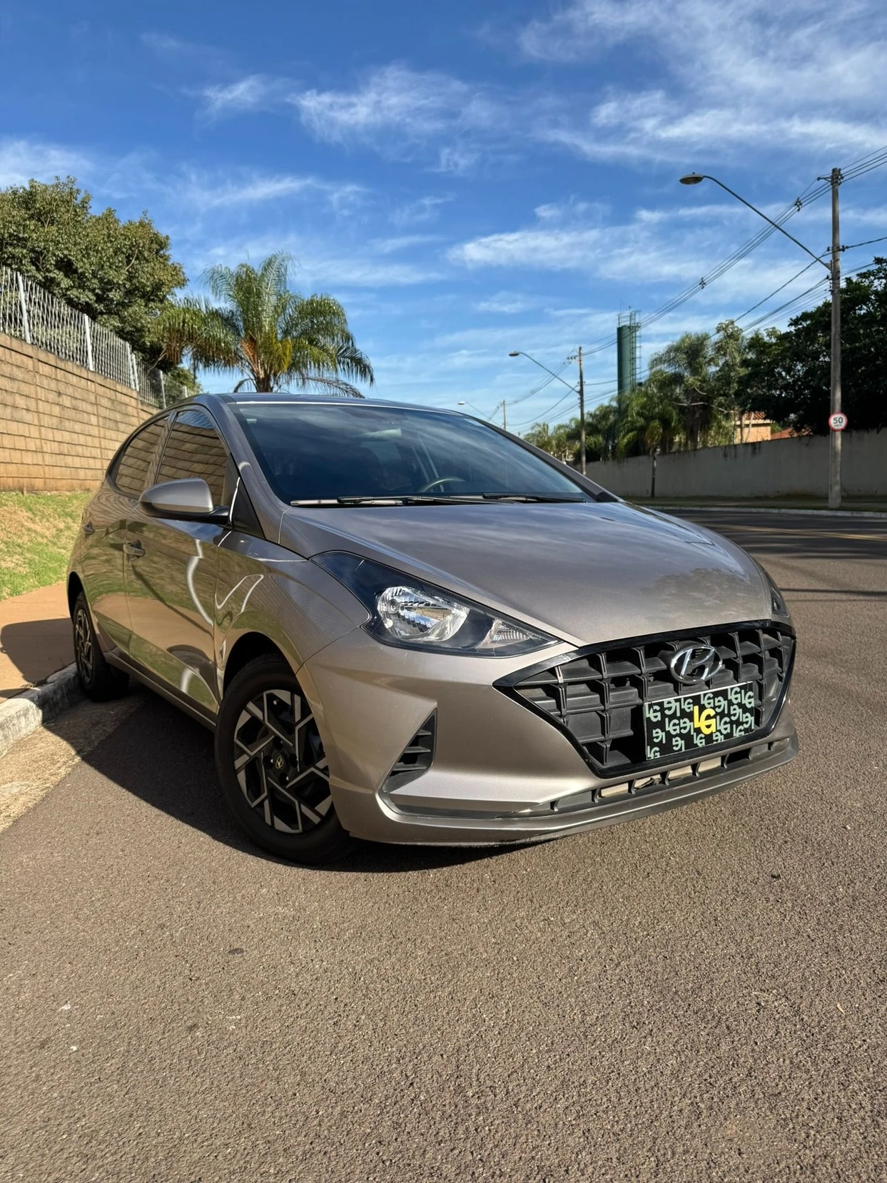 HYUNDAI HB20