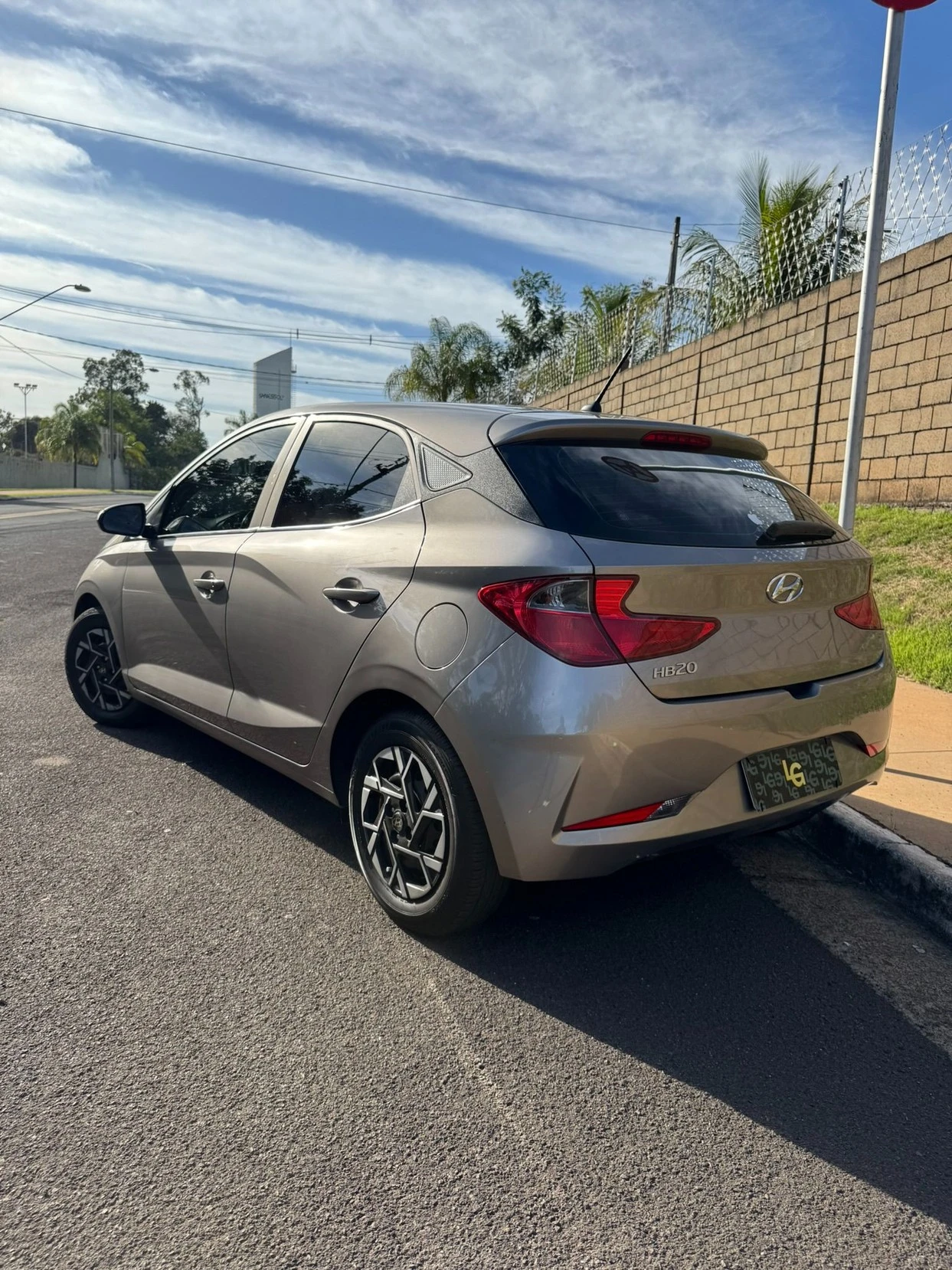 HYUNDAI HB20