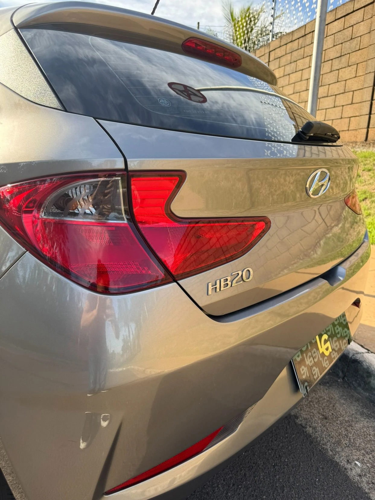 HYUNDAI HB20