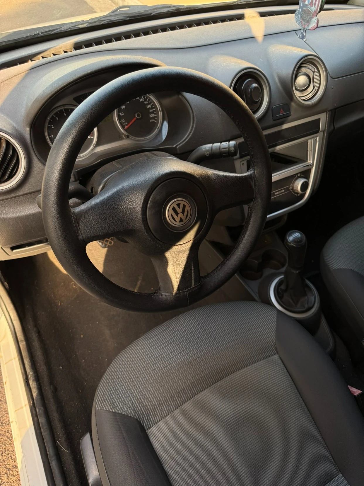 VOLKSWAGEN GOL