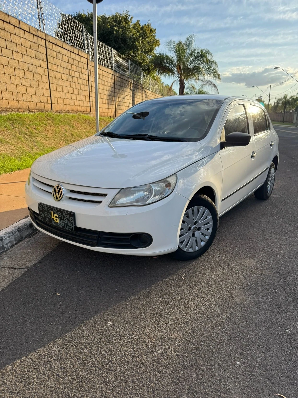 VOLKSWAGEN GOL
