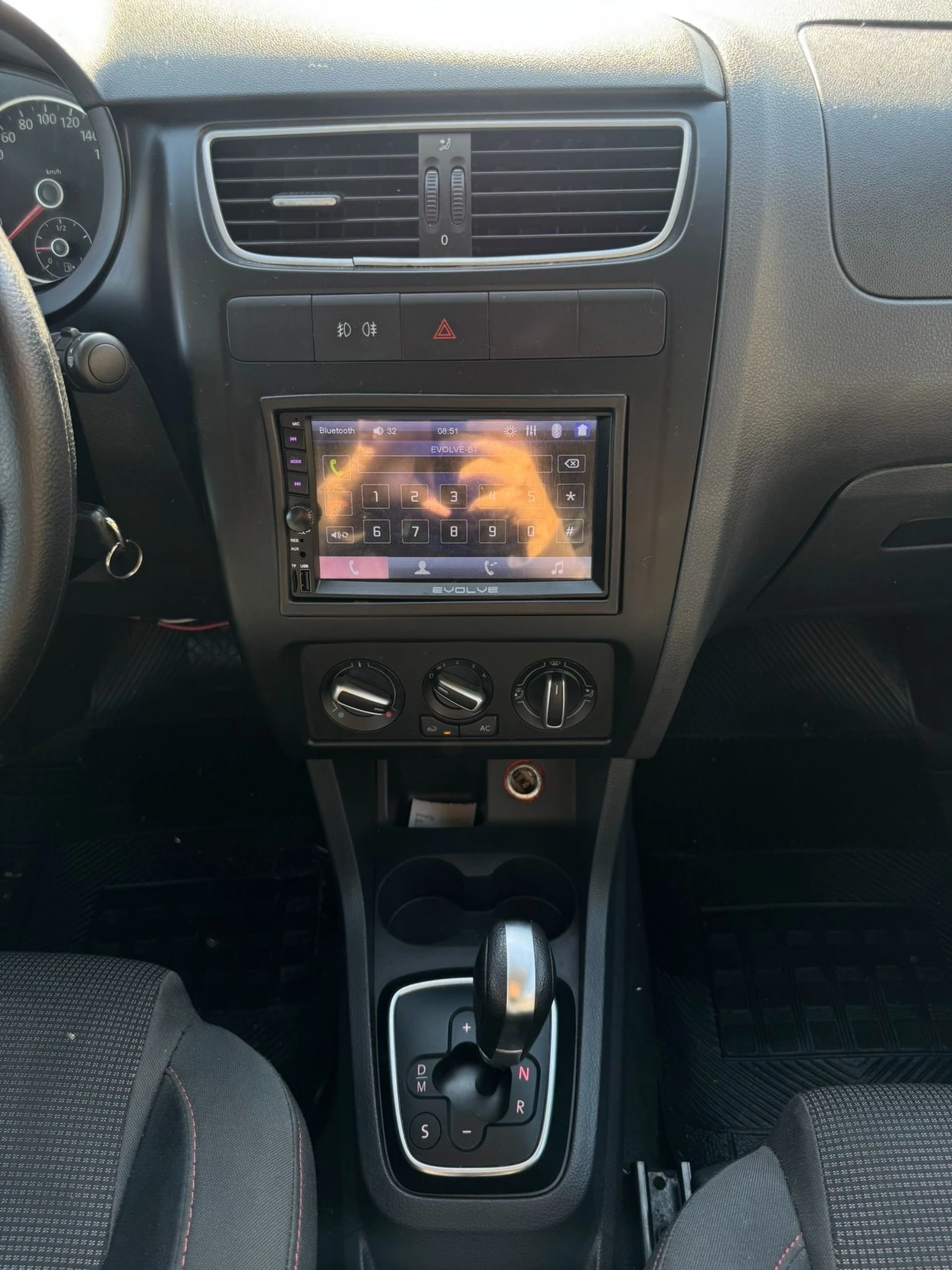 VOLKSWAGEN FOX