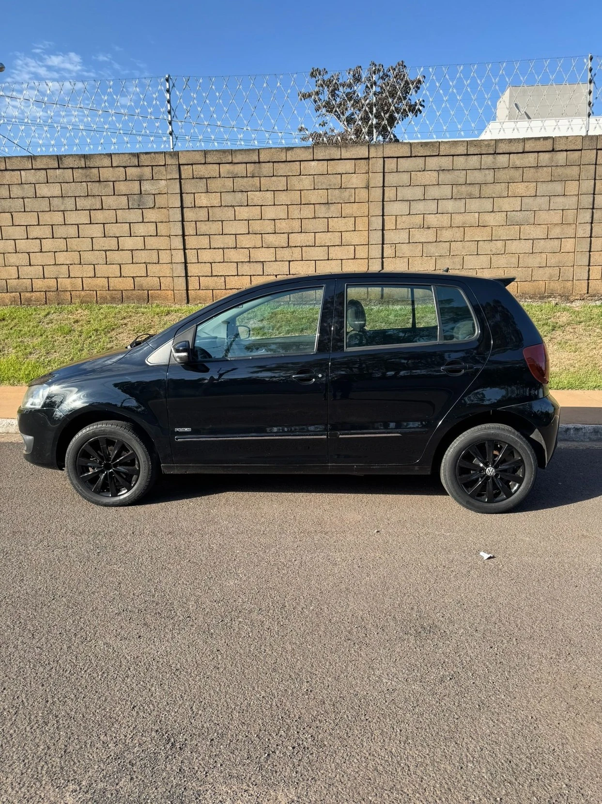 VOLKSWAGEN FOX