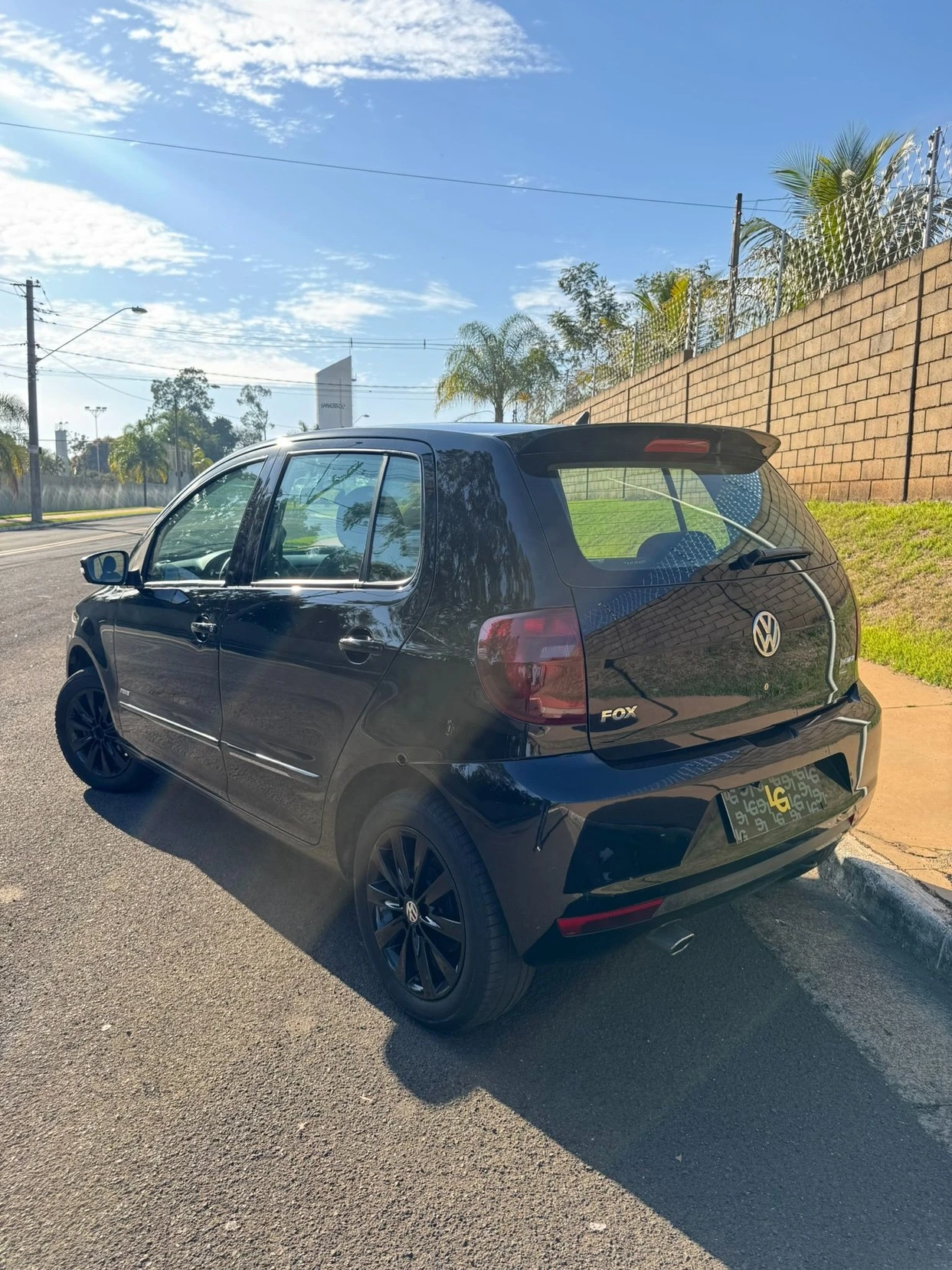 VOLKSWAGEN FOX