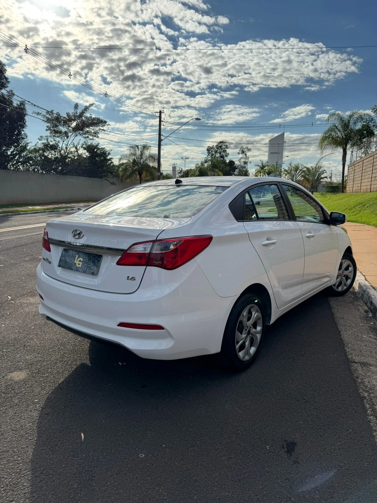 HYUNDAI HB20S