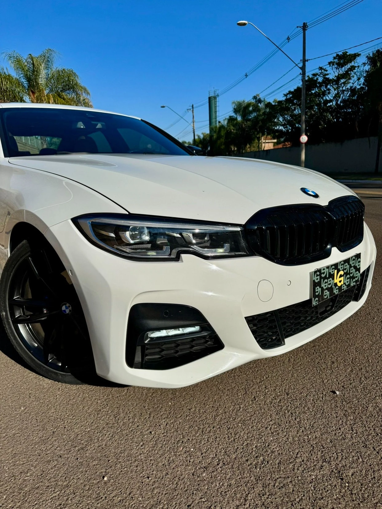 BMW 320I
