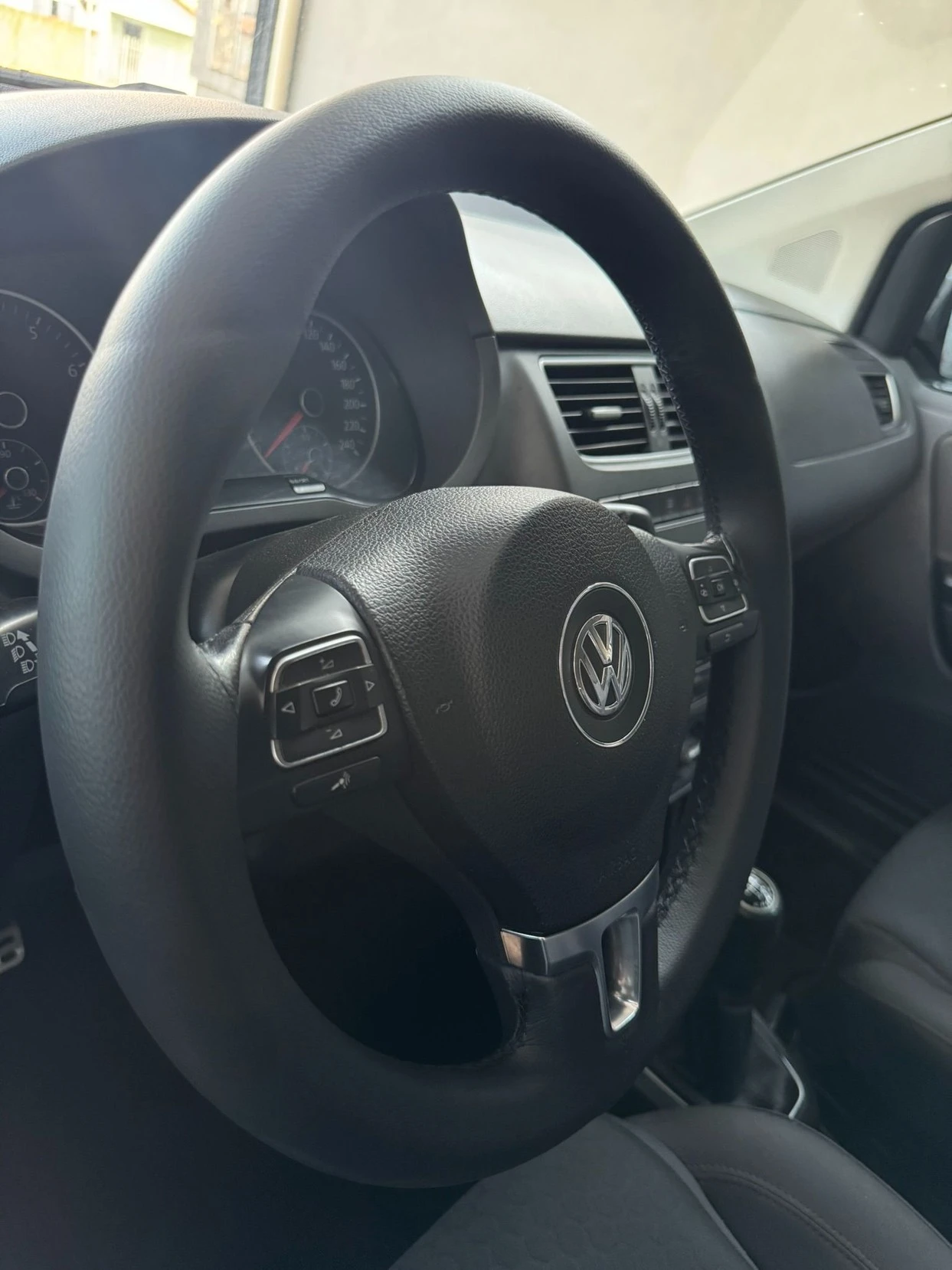 VOLKSWAGEN CROSSFOX