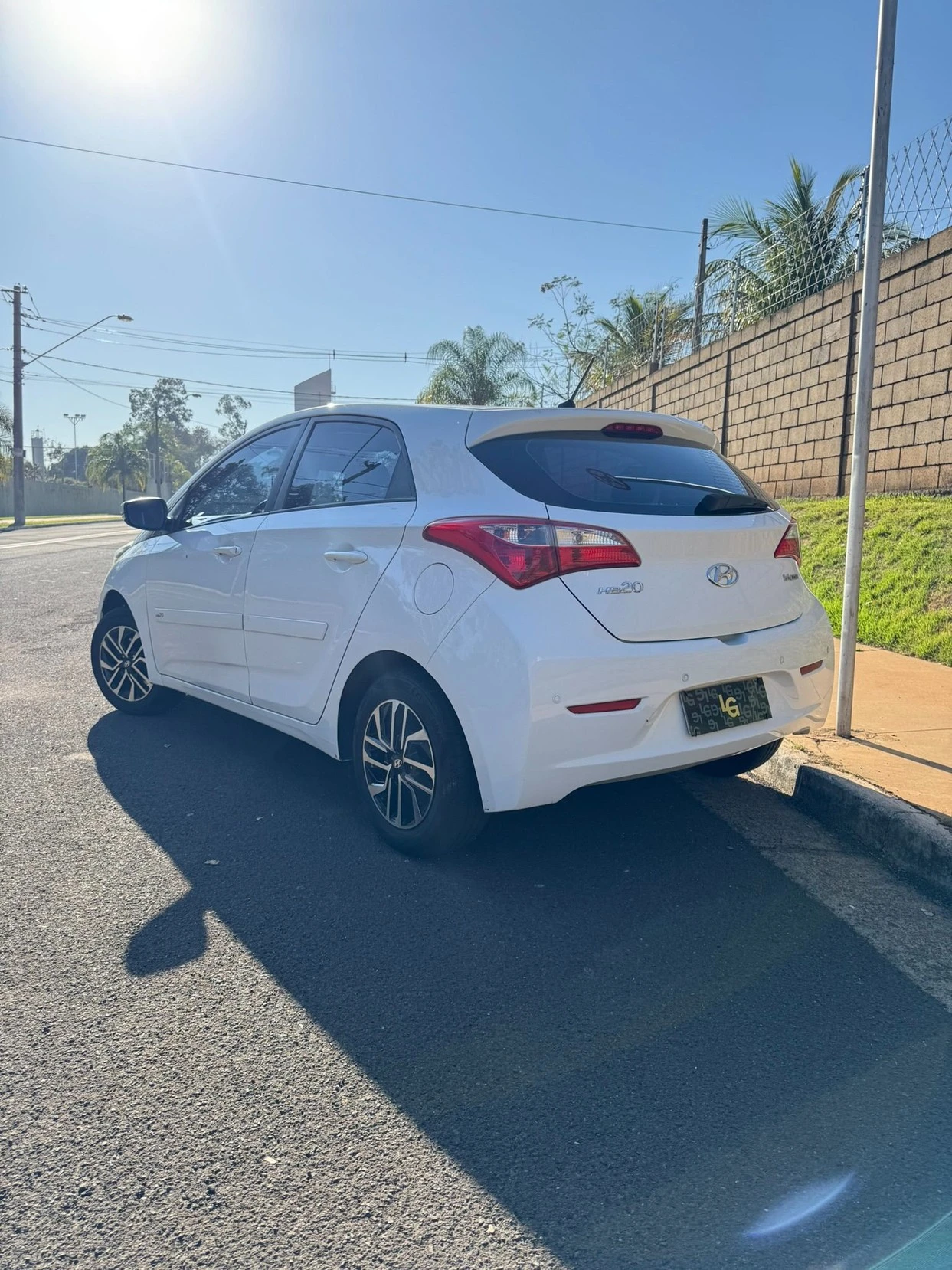 HYUNDAI HB20