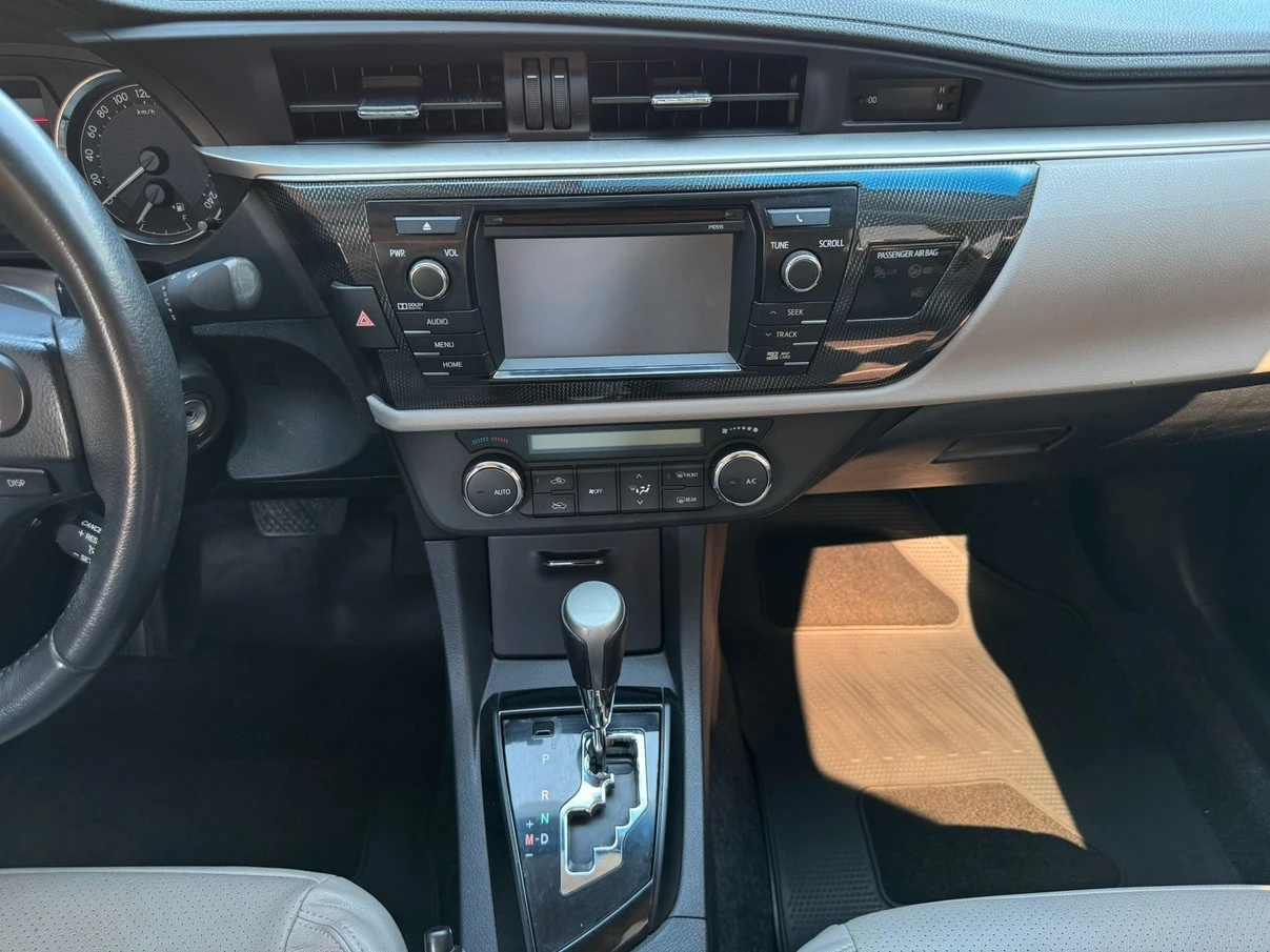 TOYOTA COROLLA