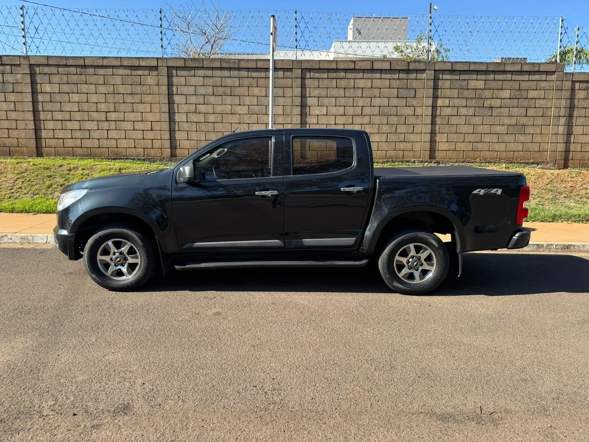 CHEVROLET S10