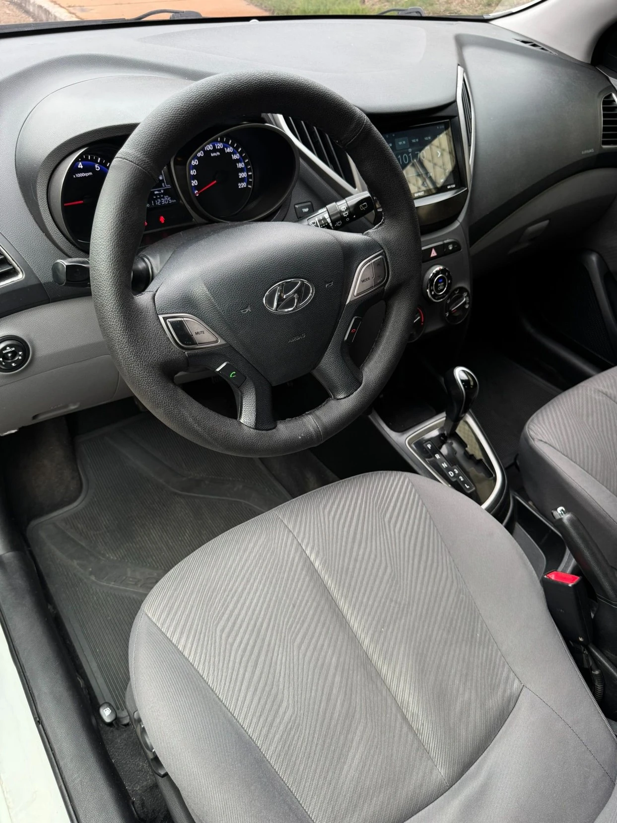 HYUNDAI HB20