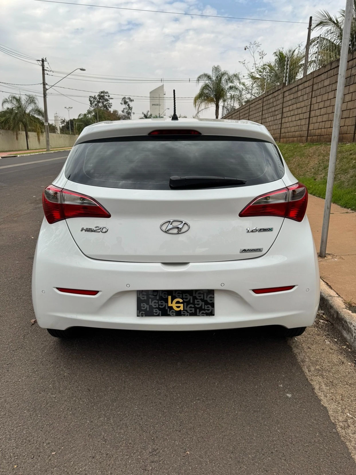 HYUNDAI HB20