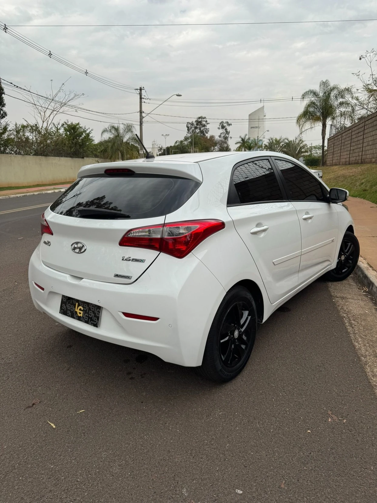HYUNDAI HB20
