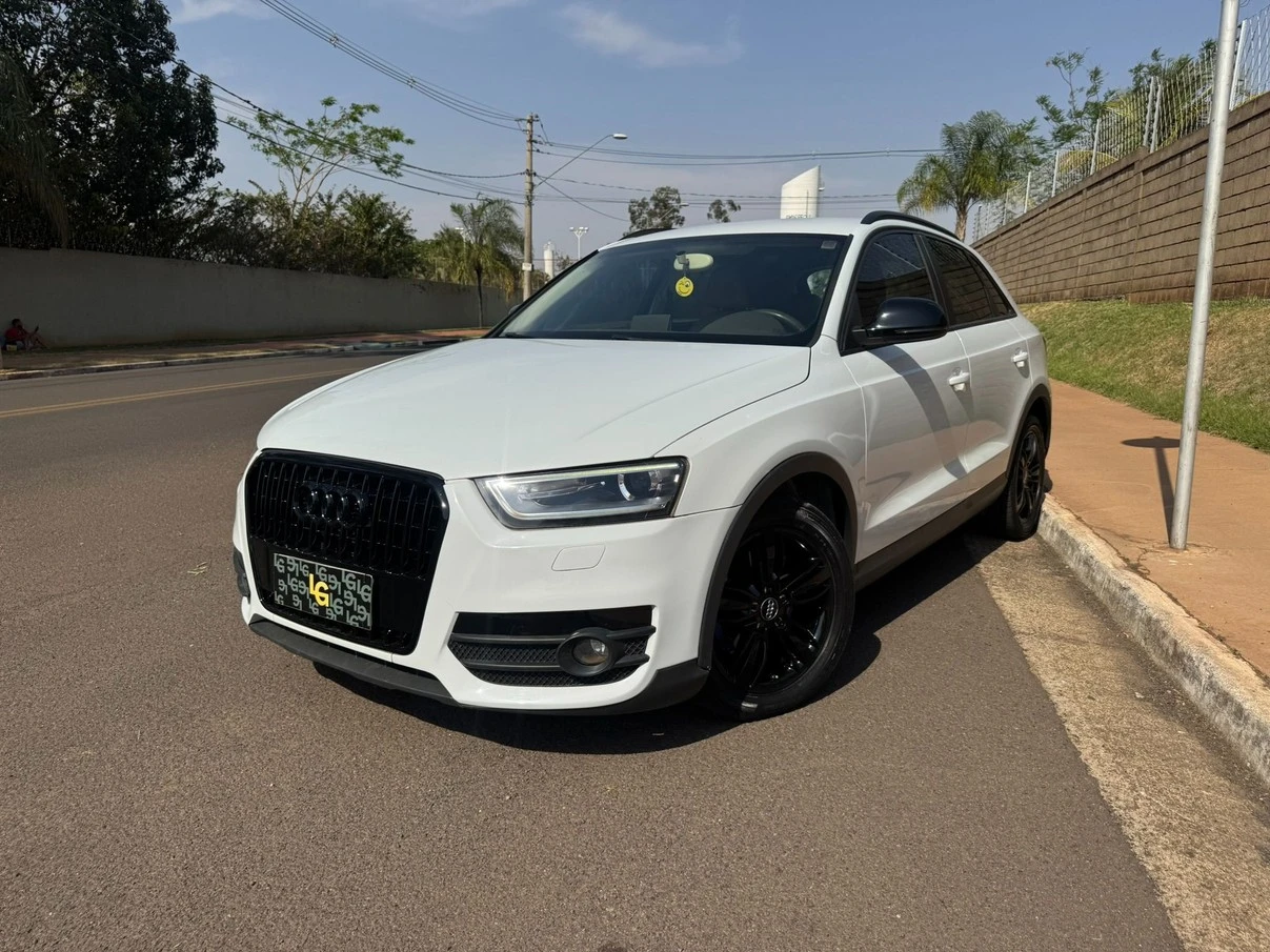 AUDI Q3