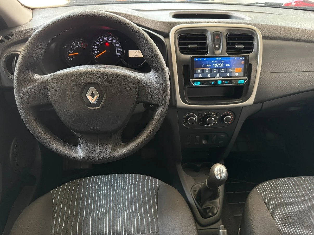 RENAULT SANDERO