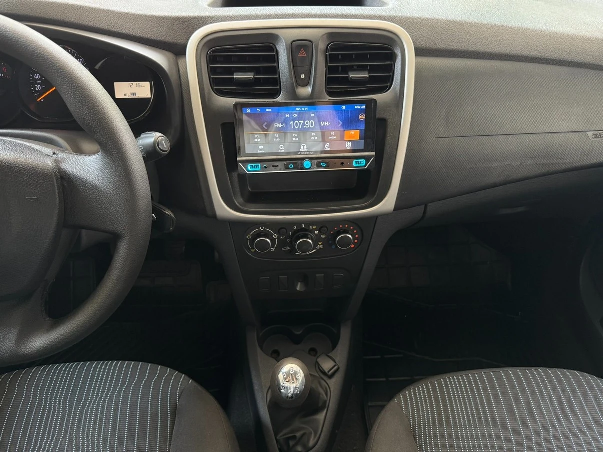 RENAULT SANDERO
