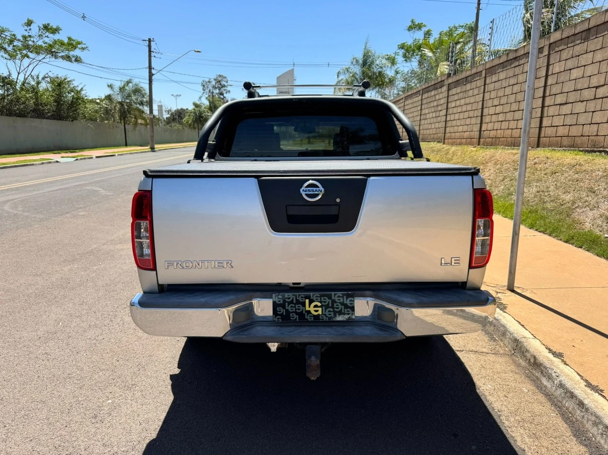 NISSAN FRONTIER