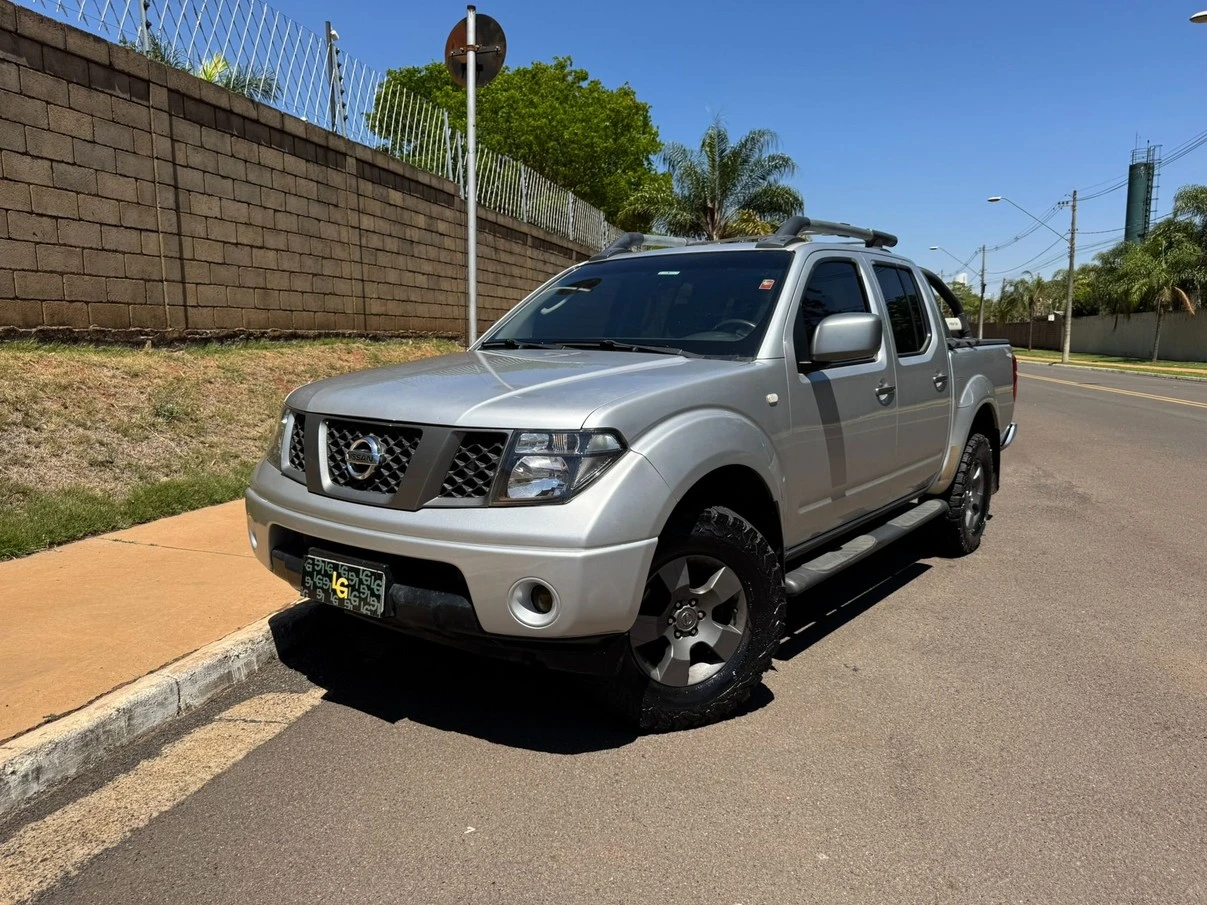 NISSAN FRONTIER
