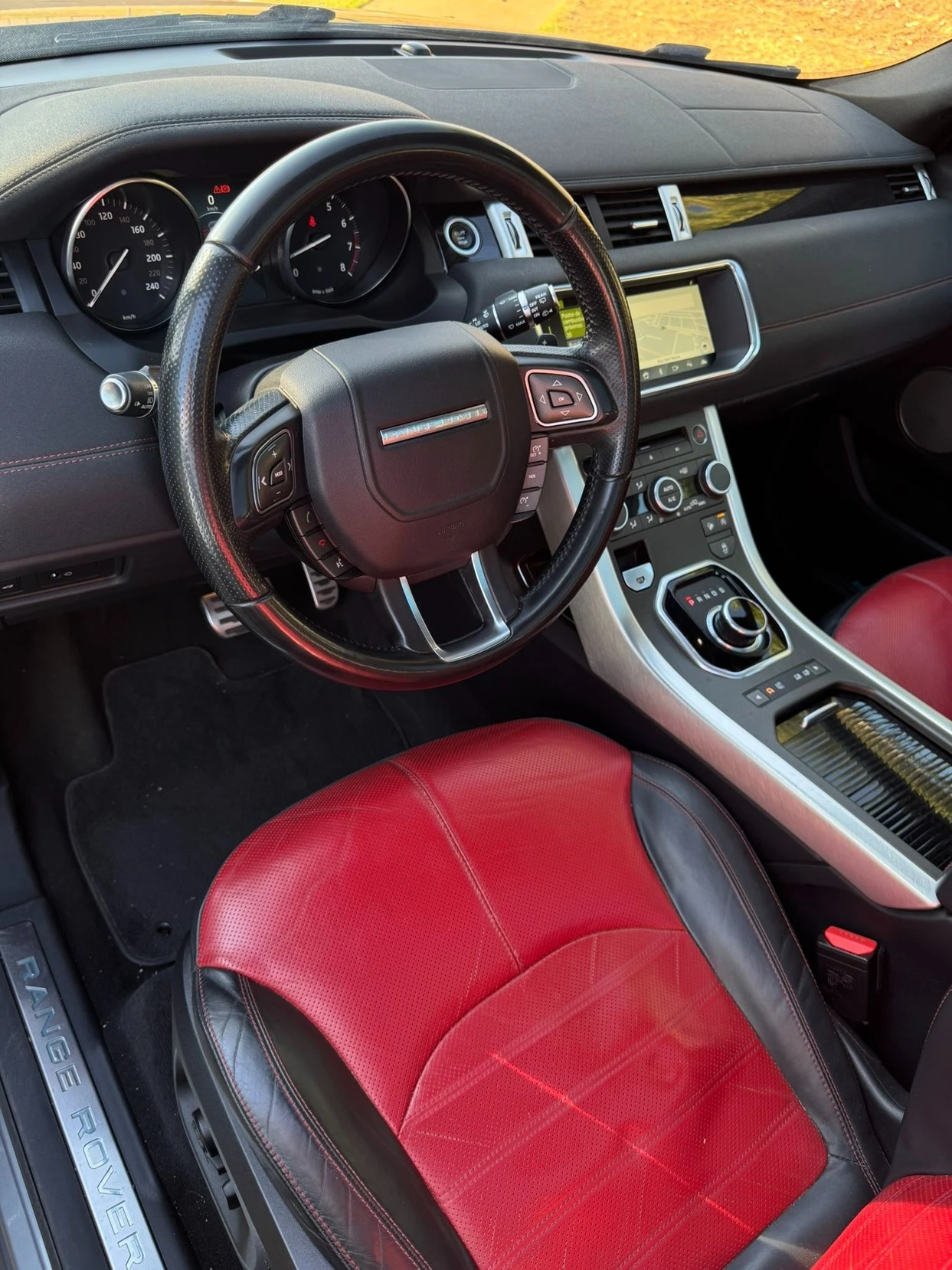 LAND ROVER RANGE ROVER EVOQUE