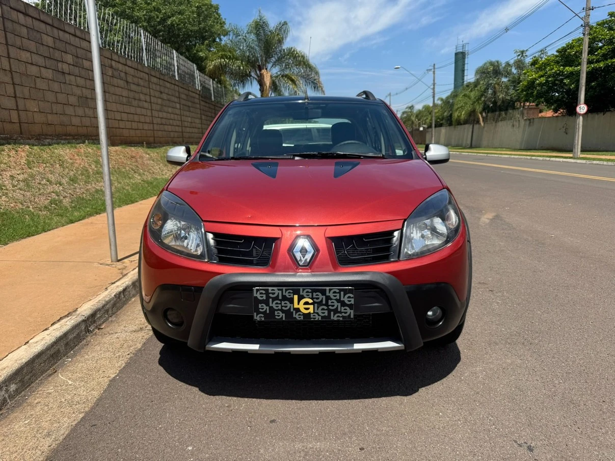 RENAULT SANDERO