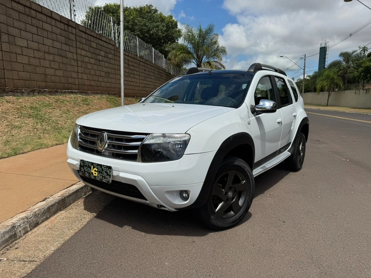 RENAULT DUSTER