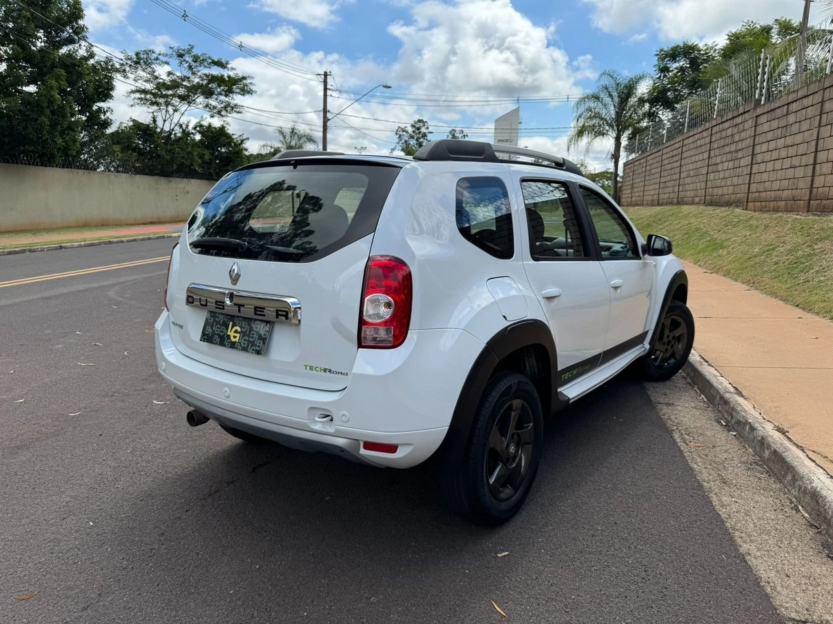 RENAULT DUSTER