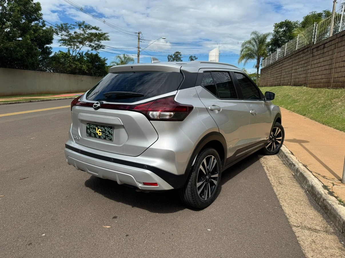 NISSAN KICKS