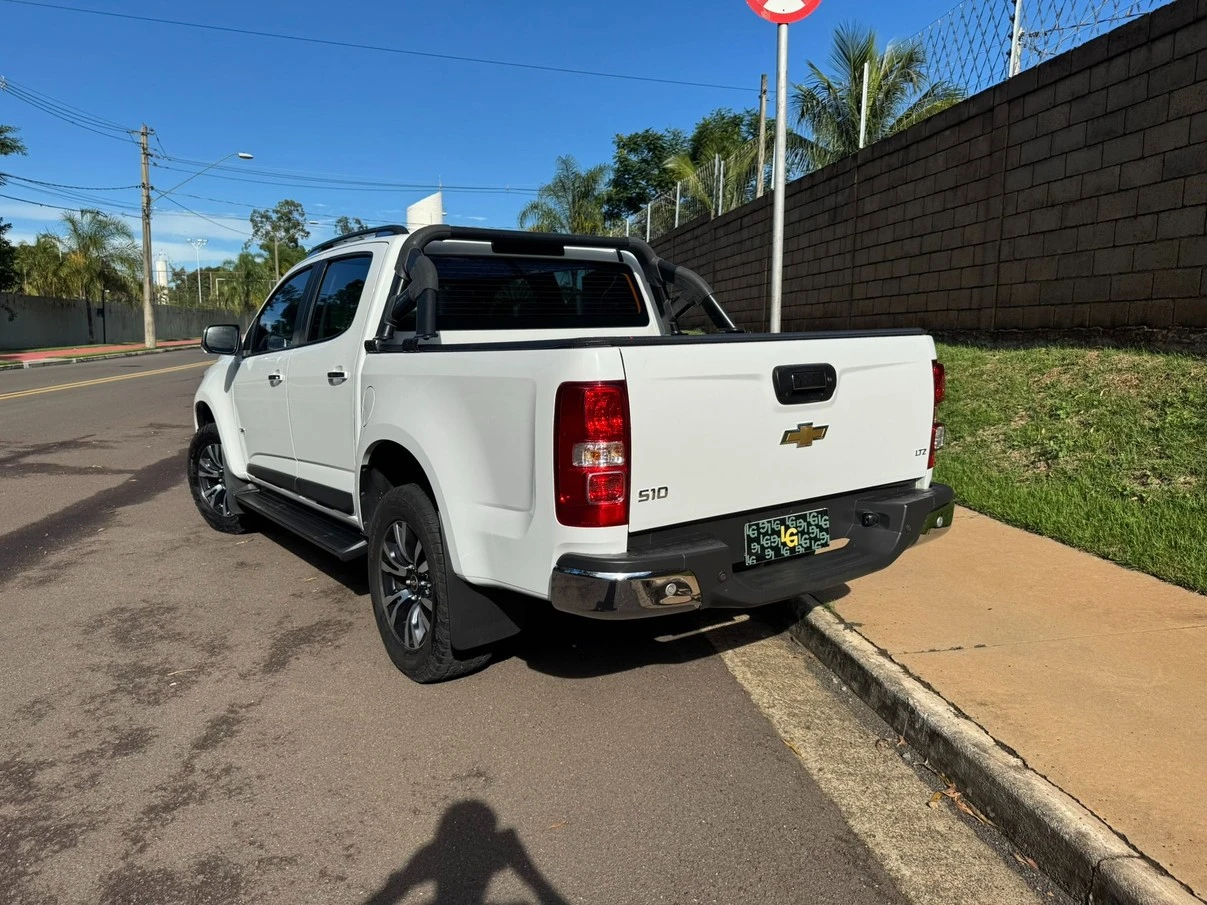 CHEVROLET S10