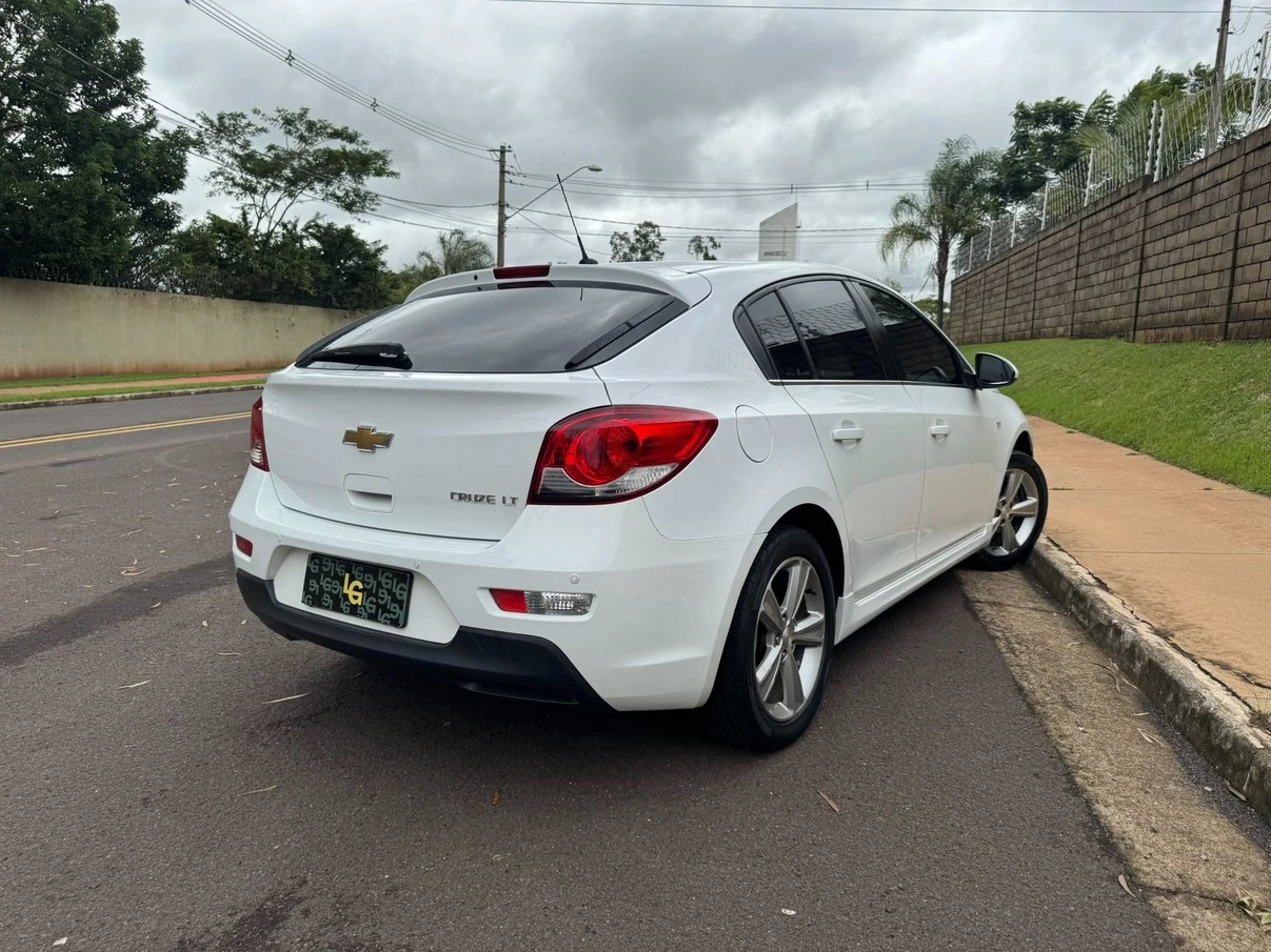 CHEVROLET CRUZE