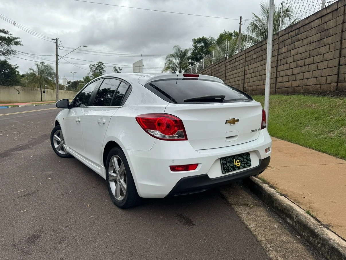 CHEVROLET CRUZE