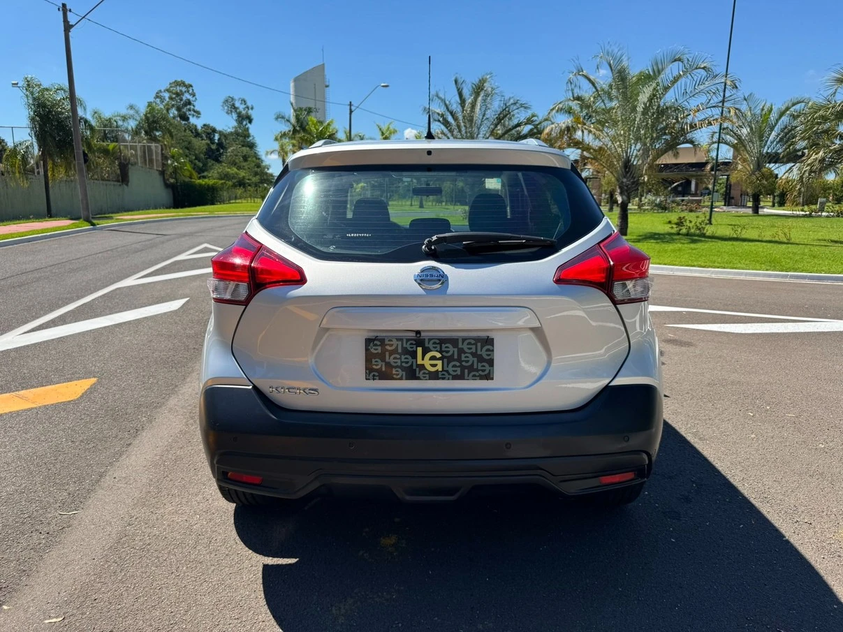 NISSAN KICKS