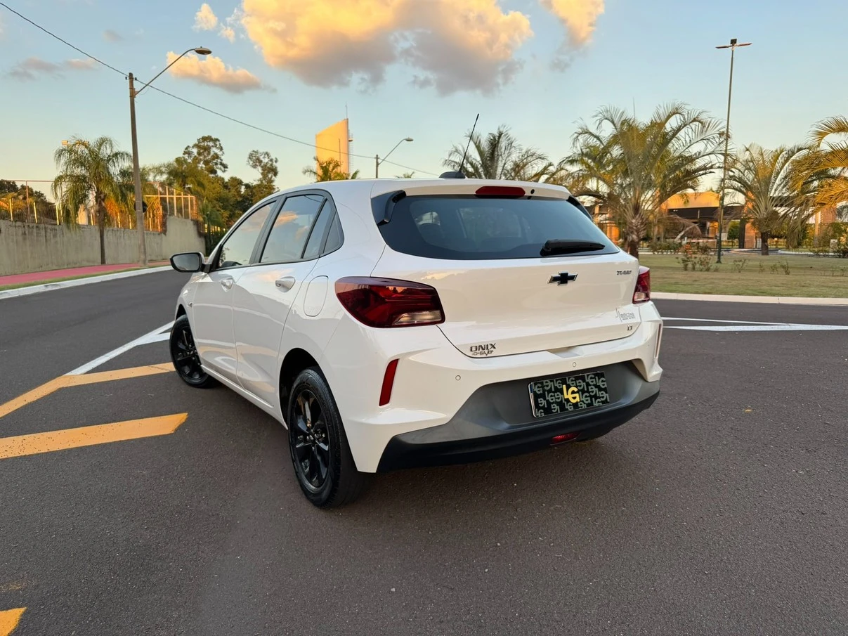 CHEVROLET ONIX