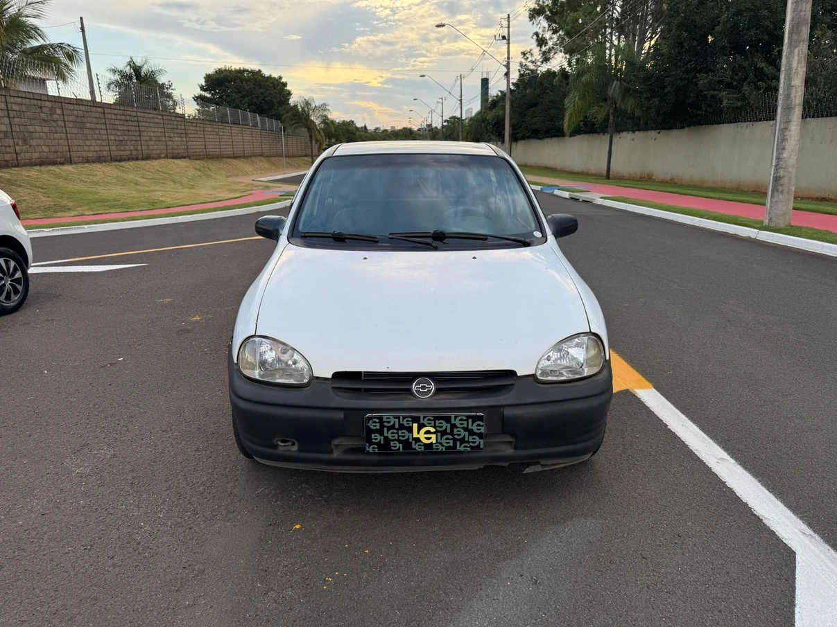 CHEVROLET CORSA