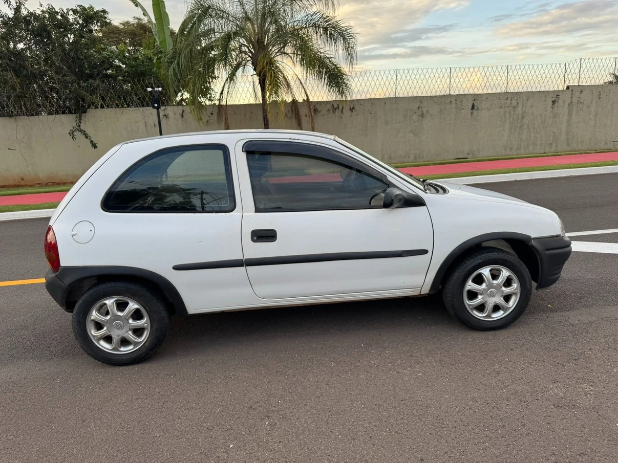 CHEVROLET CORSA