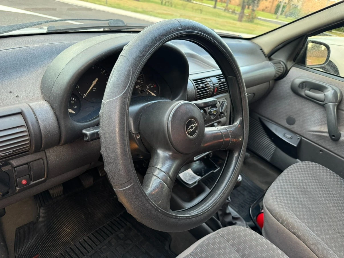 CHEVROLET CORSA