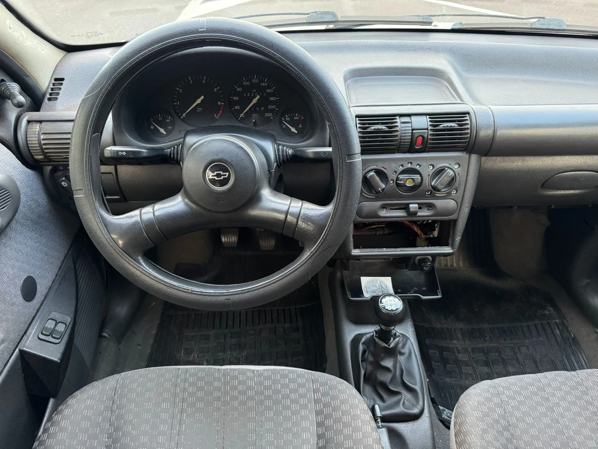 CHEVROLET CORSA