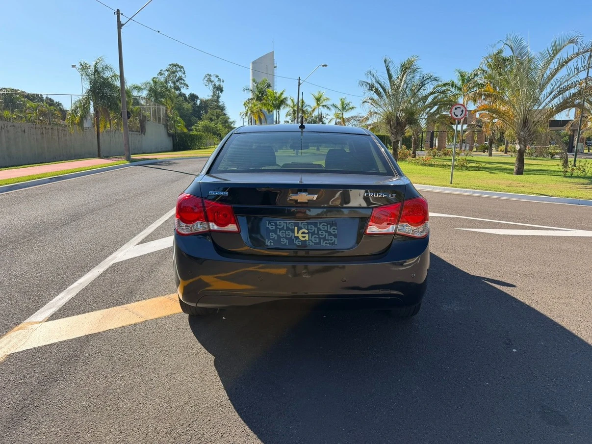 CHEVROLET CRUZE