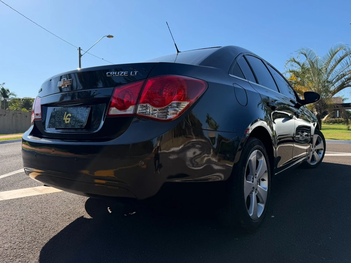 CHEVROLET CRUZE