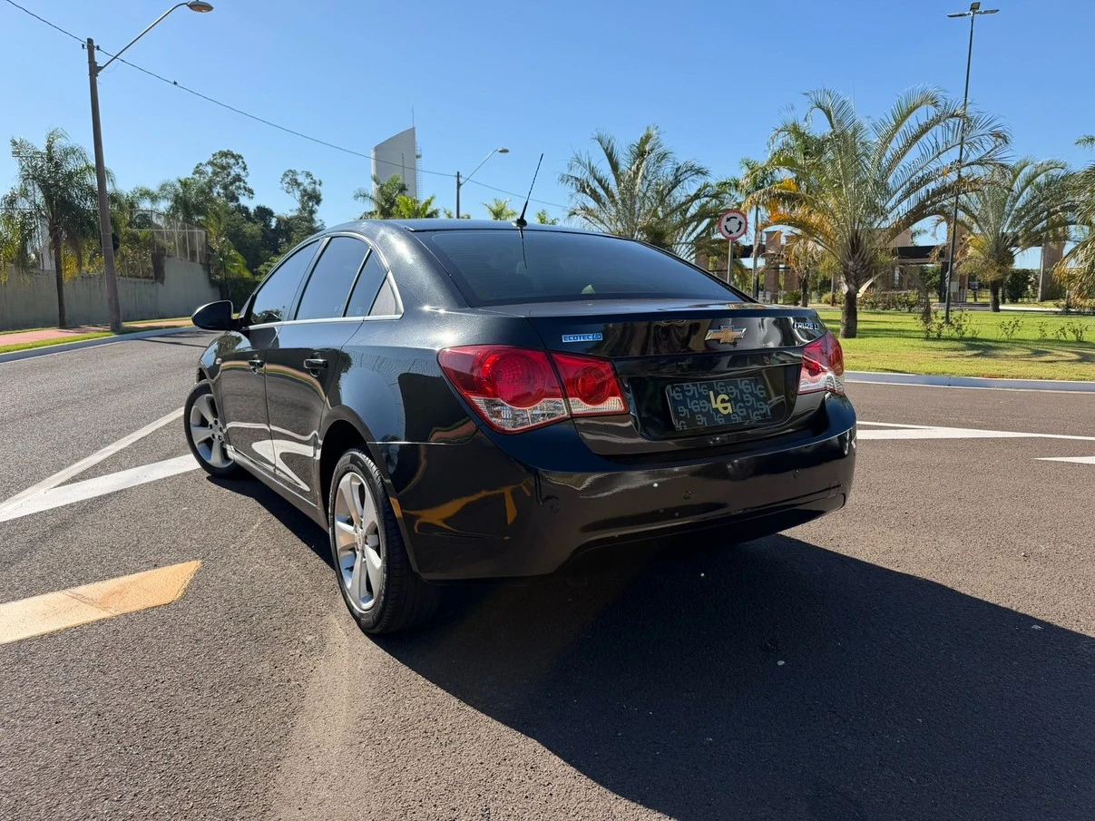 CHEVROLET CRUZE