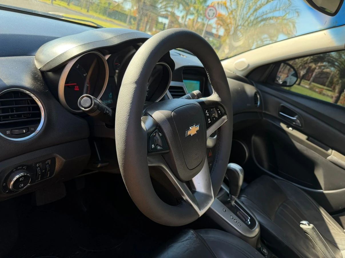 CHEVROLET CRUZE