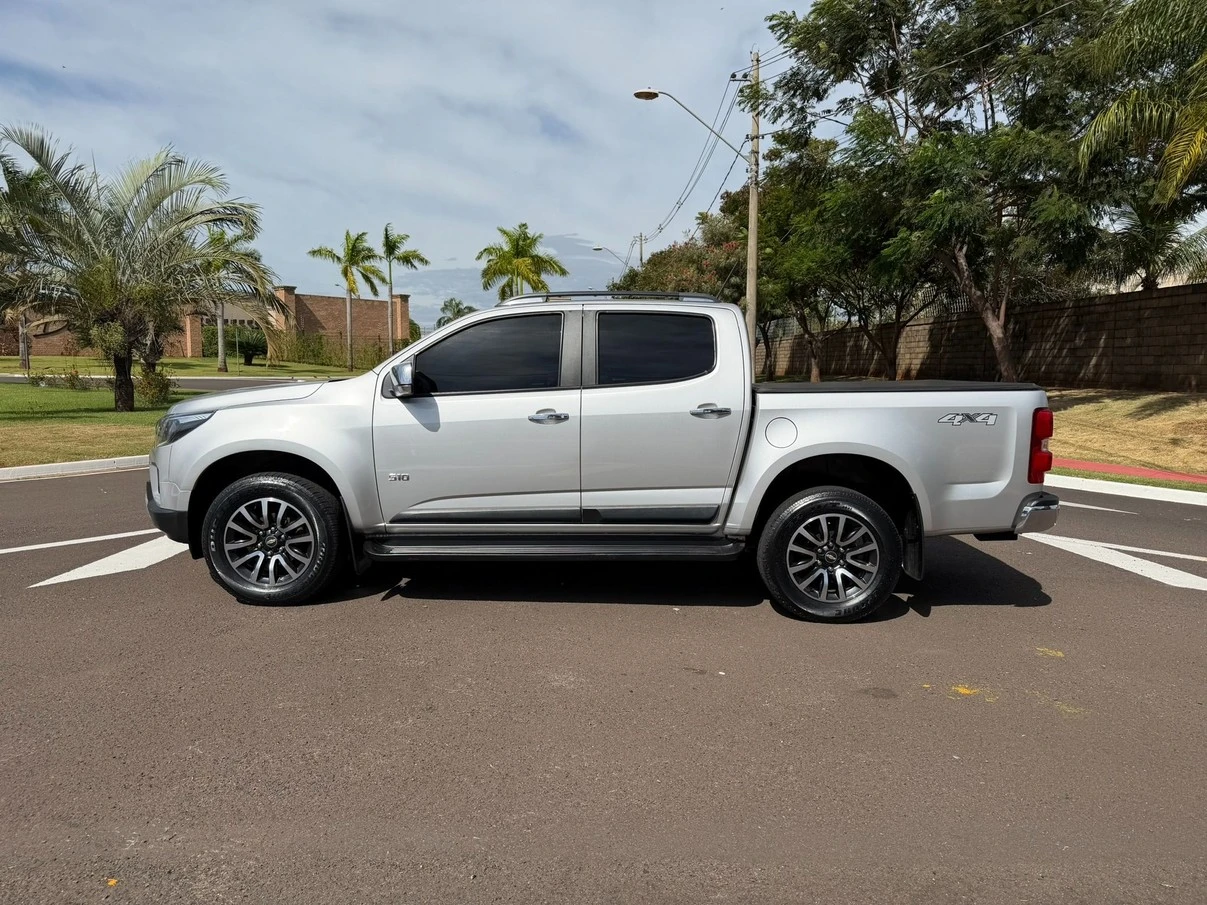 CHEVROLET S10