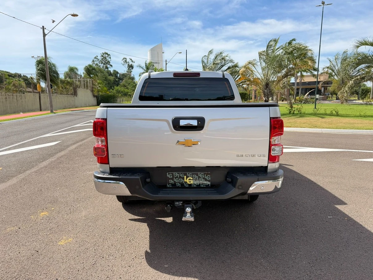CHEVROLET S10