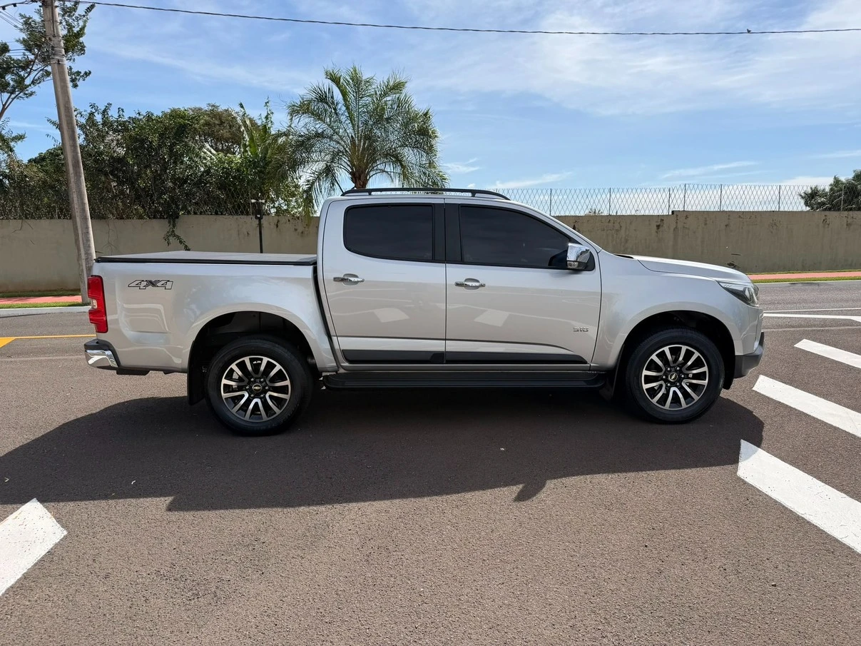 CHEVROLET S10