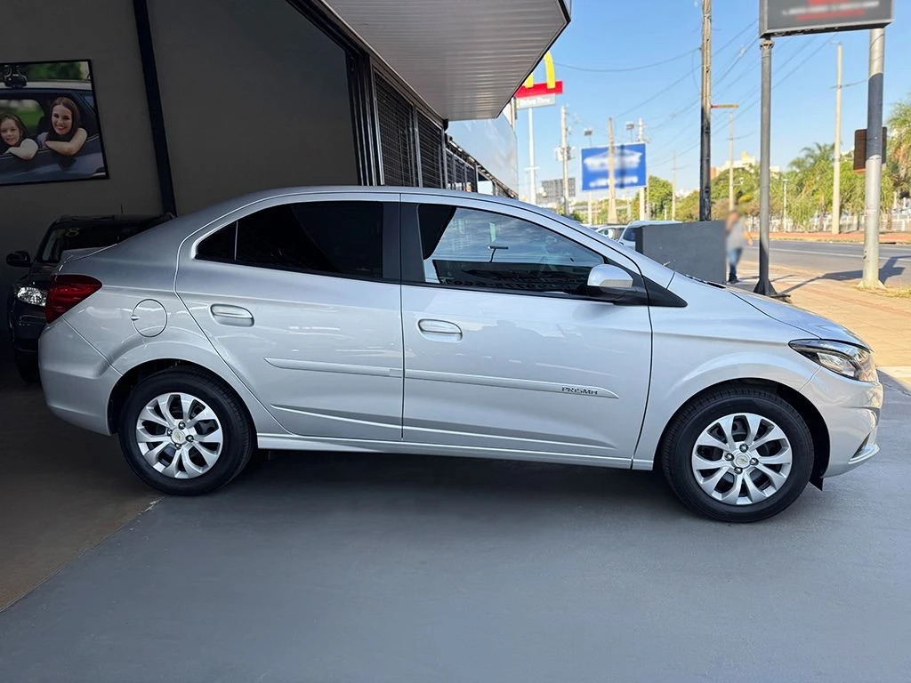 CHEVROLET PRISMA